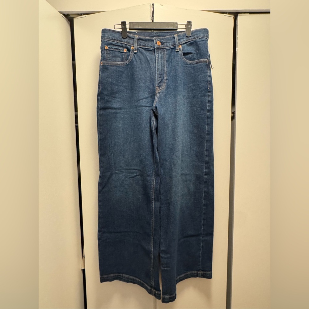 GAP High Rise Stride Jeans in Classic Blue